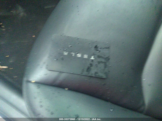 Tesla Model Y 2021 5YJYGDEE2MF068379 Image 3