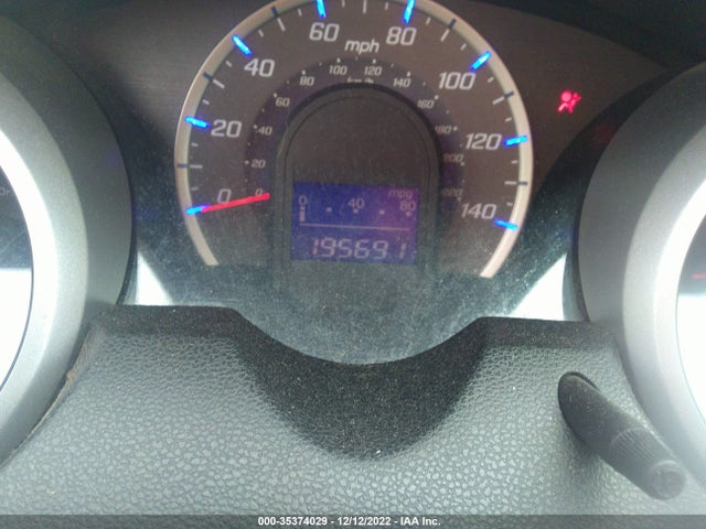 2013 HONDA FIT VIN: JHMGE8H32DC031377