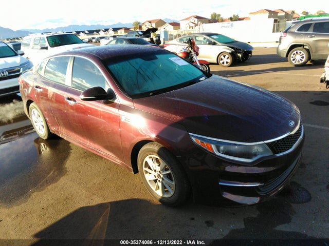 2016 Kia Optima, VIN: 5XXGT4L39GG014572