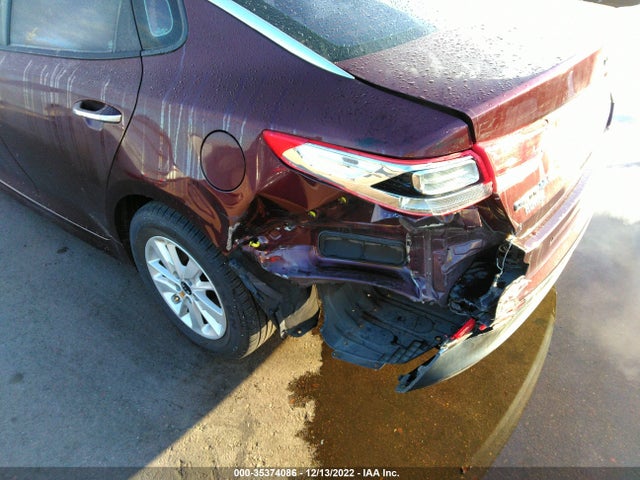 2016 Kia Optima, VIN: 5XXGT4L39GG014572