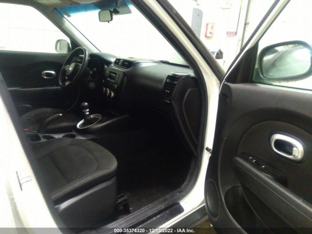 KNDJN2A21G7270647 KIA Soul Base