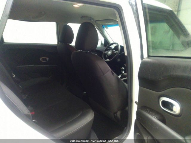 KNDJN2A21G7270647 KIA Soul Base