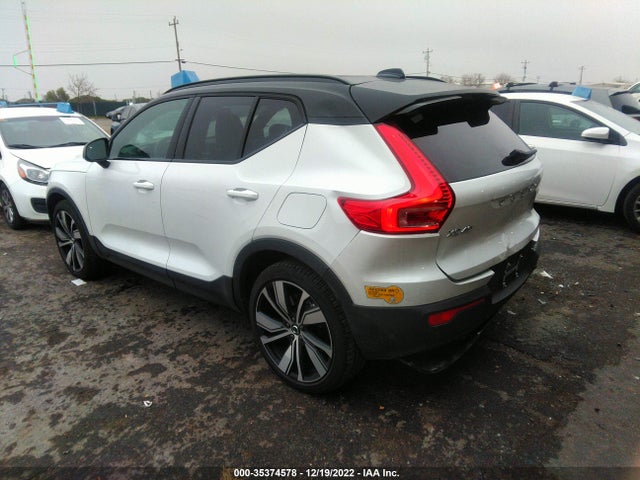 2022 Volvo XC40, VIN: YV4ED3UB8N2694727
