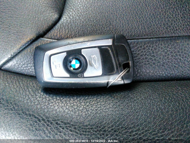 BMW 3 Series 328i 2012 WBA3C1C54CF433224 Image 3
