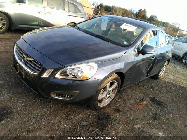 Volvo S60 T5 2013 YV1612FS7D1228390 Image 2