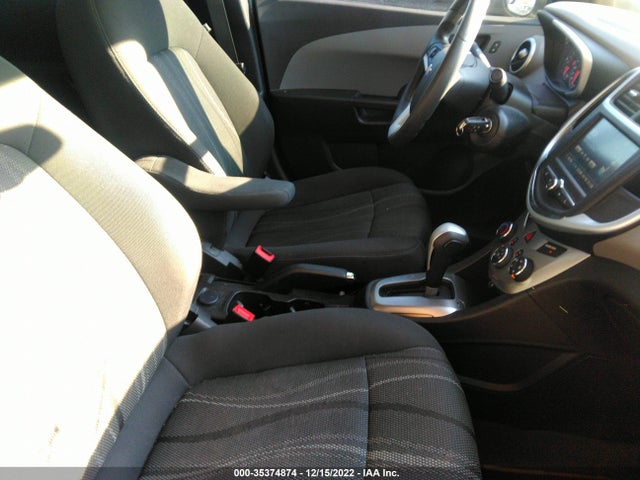 2017 Chevrolet Sonic, VIN: 1G1JD5SHXH4160571