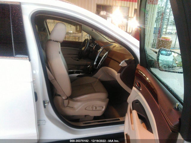 2016 CADILLAC SRX LUXURY COLLECTION VIN: 3GYFNBE3XGS579702