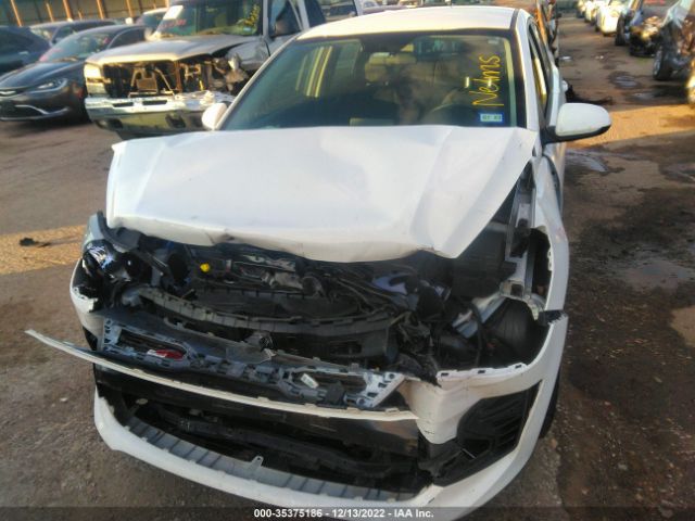 3KPA25AD4ME415283 KIA Rio 5-door S