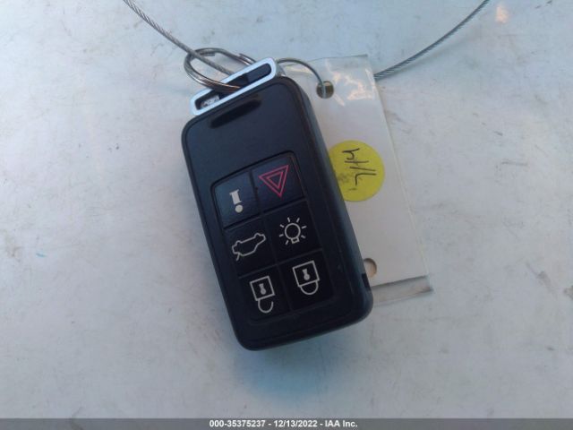 YV4960BZ1A1078166 Volvo XC70