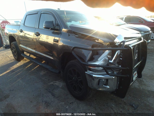 2017 Toyota Tundra, VIN: 5TFEW5F18HX227117