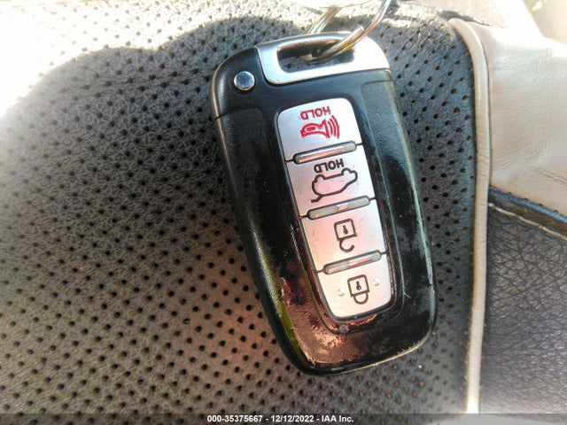 2015 Hyundai Veloster, VIN: KMHTC6AE2FU240228