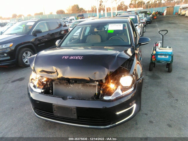 2016 Volkswagen Golf, VIN: WVWKP7AU1GW915266