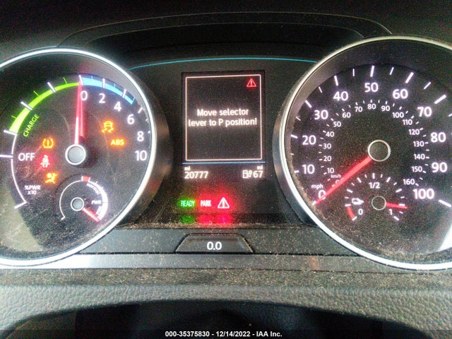 2016 Volkswagen Golf, VIN: WVWKP7AU1GW915266