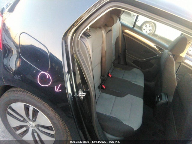 2016 Volkswagen Golf, VIN: WVWKP7AU1GW915266