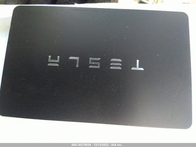2021 Tesla Model Y, VIN: 5YJYGAEE0MF244344