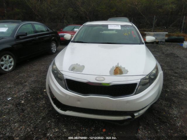 KNAGM4A71B5057736 KIA Optima Lx