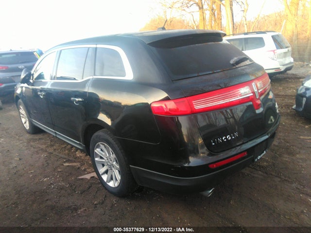 Lincoln MKT 2016 2LMHJ5NKXGBL02671 Image 4