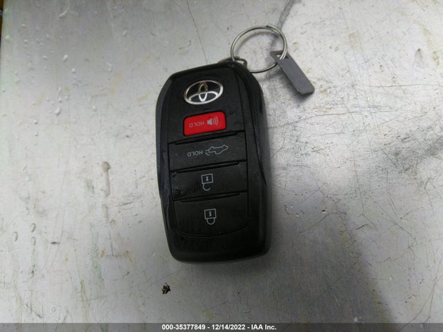 2022 Toyota Tundra, VIN: 5TFKB5AA8NX017408