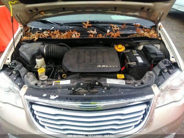2016 Chrysler Town & Country, VIN: 2C4RC1BG5GR280836