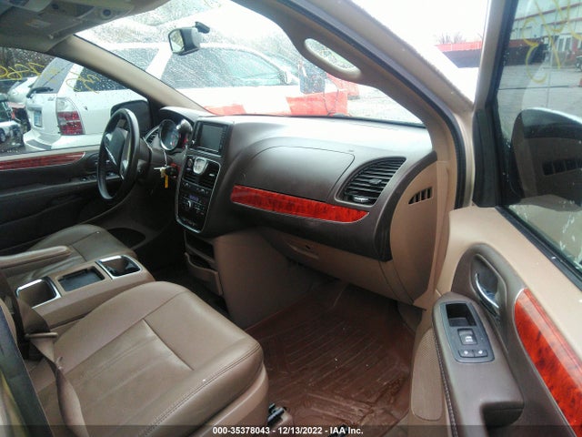 2016 Chrysler Town & Country, VIN: 2C4RC1BG5GR280836