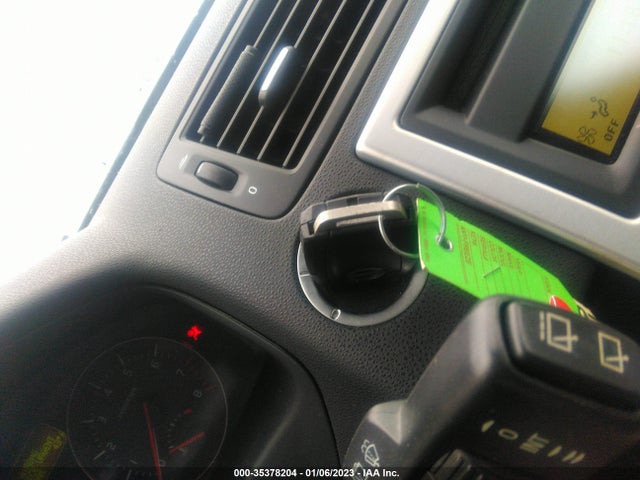 Volvo C30 2012 YV1672MK9C2271171 Image 3