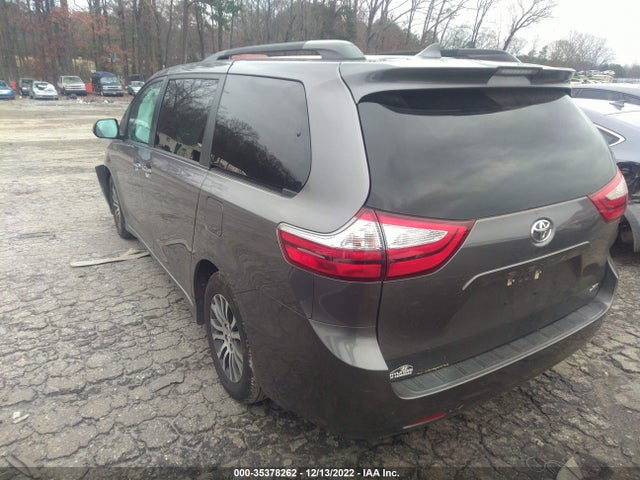 2018 Toyota Sienna, VIN: 5TDYZ3DC7JS959554