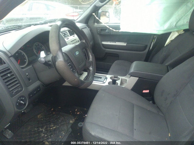 2011 FORD ESCAPE XLT VIN: 1FMCU9D75BKB44689