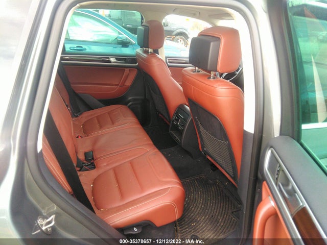 2015 Volkswagen Touareg, VIN: WVGEP9BP1FD006788