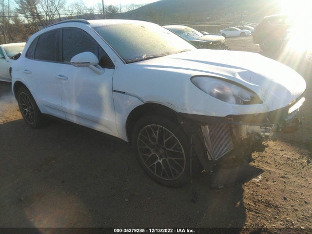 2017 Porsche Macan, VIN: WP1AB2A58HLB20769