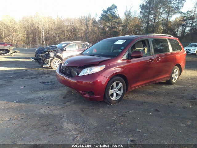 2015 Toyota Sienna, VIN: 5TDKK3DC0FS642894
