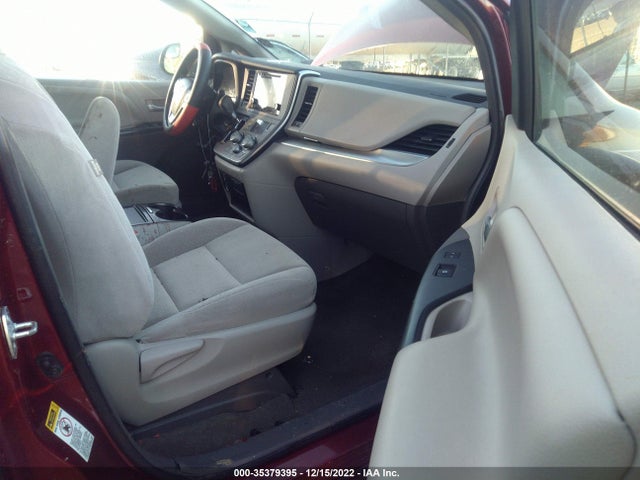 2015 Toyota Sienna, VIN: 5TDKK3DC0FS642894