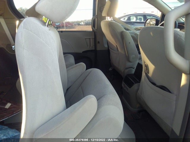 2015 Toyota Sienna, VIN: 5TDKK3DC0FS642894