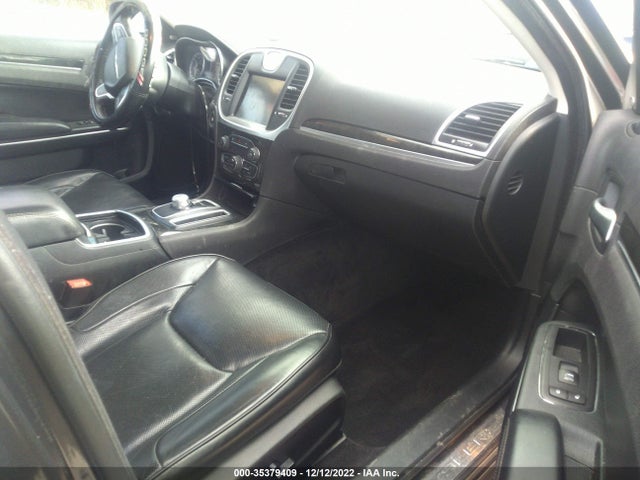 2016 Chrysler 300, VIN: 2C3CCAKG3GH235684