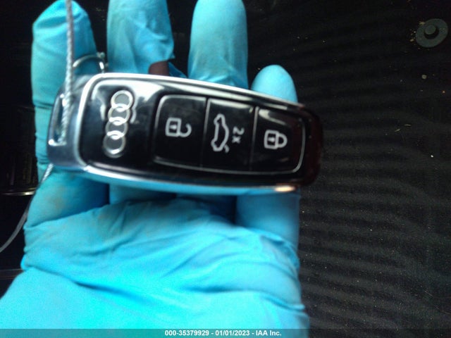 2020 Audi S7, VIN: WAUSFAF23LN015960