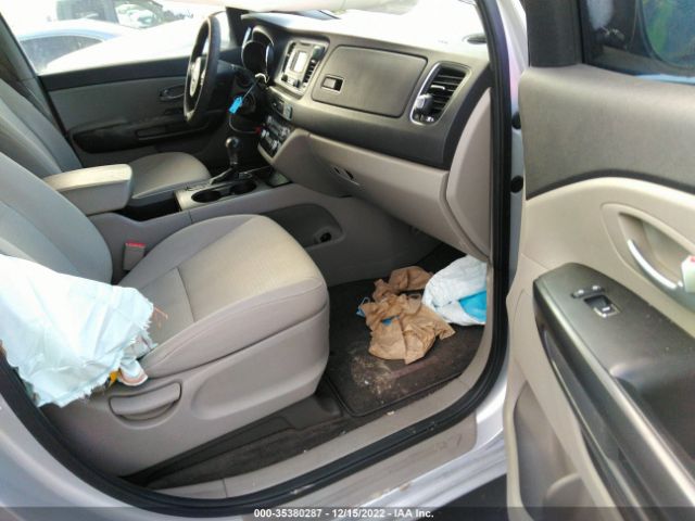 KNDMB5C11G6162952 KIA SEDONA LX