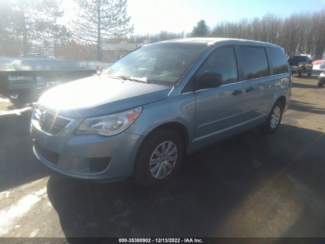 Volkswagen Routan S 2009 2V8HW44199R608103 Image 2