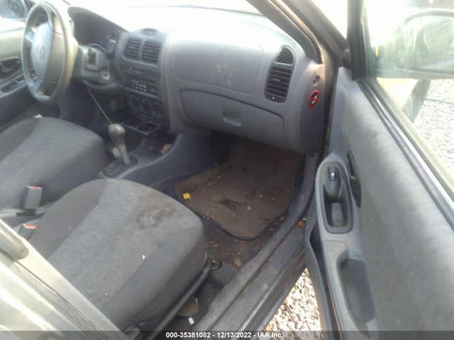 2005 HYUNDAI ACCENT GLS VIN: KMHCG45C65U583432