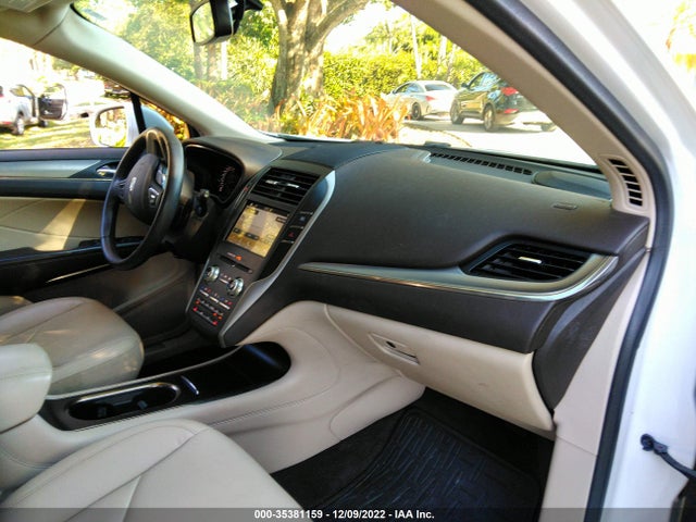 Lincoln Mkc Premiere 2017 5LMCJ1D98HUL31978 Image 6