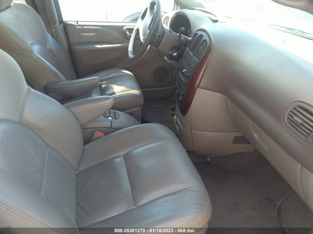2002 CHRYSLER TOWN & COUNTRY LIMITED VIN: 2C8GP64L22R598830