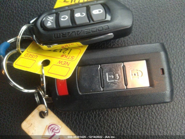 2017 Mitsubishi Outlander, VIN: JA4AZ3A38HZ014332