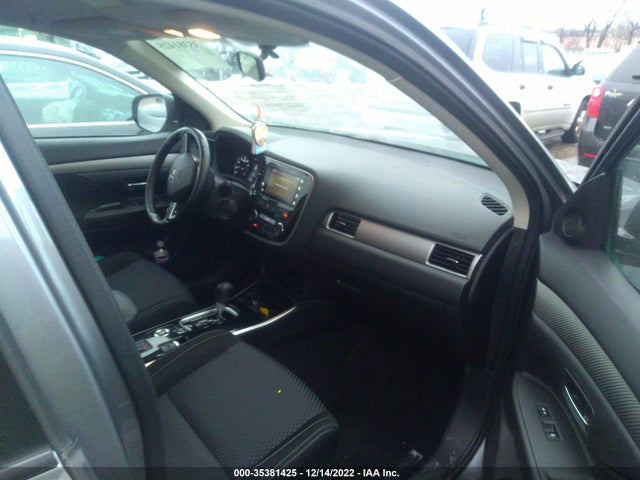 2017 Mitsubishi Outlander, VIN: JA4AZ3A38HZ014332