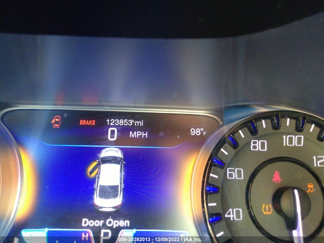 Chrysler 200 S 2015 1C3CCCBG9FN533335 Image 8