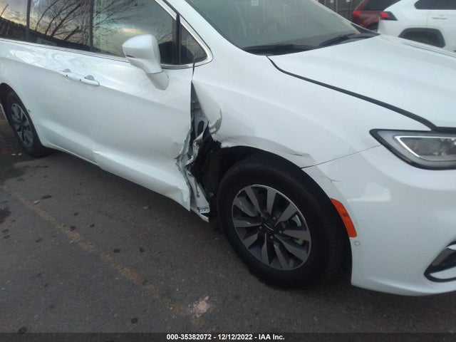 2022 Chrysler Pacifica Hybrid, VIN: 2C4RC1L76NR122775