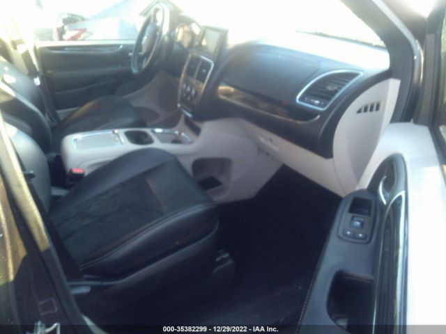 2C4RDGCGXKR773905 Dodge Grand Caravan Sxt