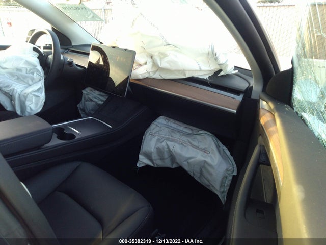 Tesla Model Y 2022 7SAYGDEE1NF558848 Image 6