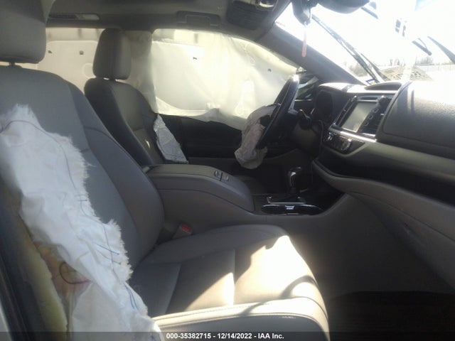 Toyota Highlander Se/xle 2019 5TDKZRFH8KS559487 Image 10