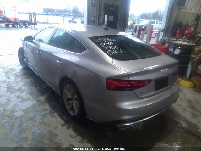 2022 Audi A5, VIN: WAUABDF54NA015365