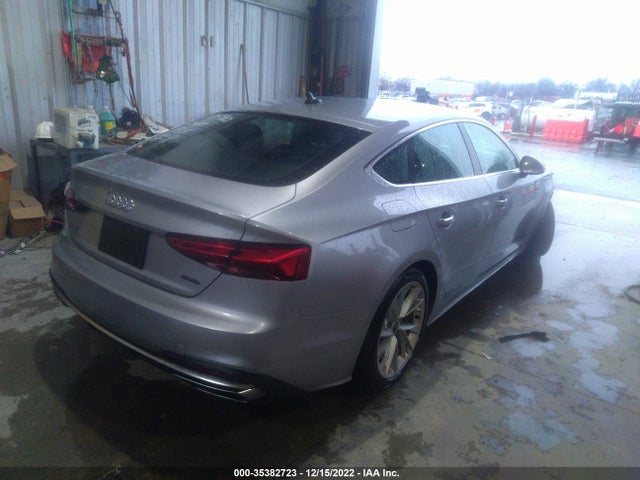 2022 Audi A5, VIN: WAUABDF54NA015365
