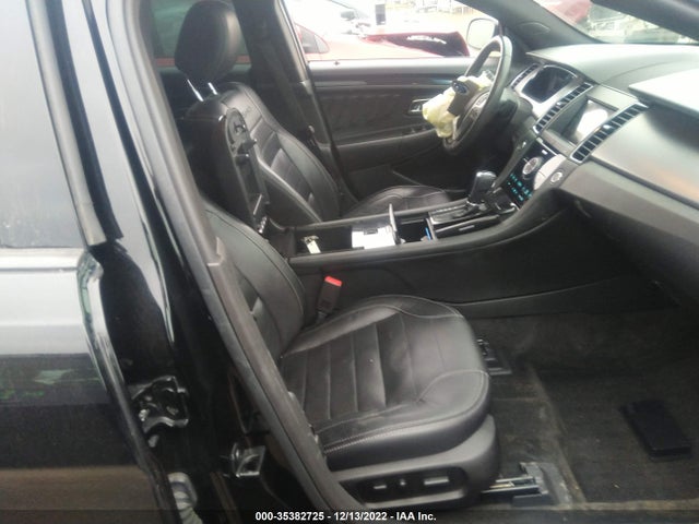 2018 Ford Taurus, VIN: 1FAHP2KT8JG123223