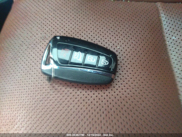 2015 Hyundai Santa Fe, VIN: KM8SRDHF4FU115115